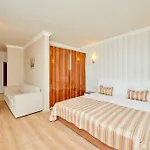 Penelopa Palace & Aparthotel Pomorie