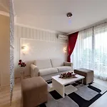 Penelopa Palace & Aparthotel 4*