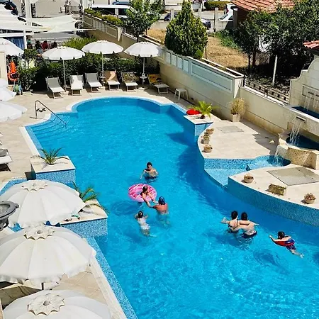 Apart-hotel Penelopa Palace & 4*