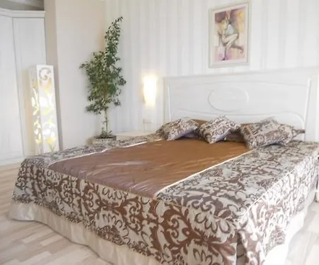 Penelopa Palace & Apart-hotel