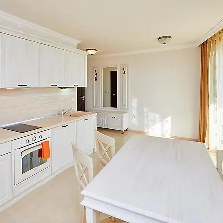Aparthotel Penelopa Palace & Pomorie