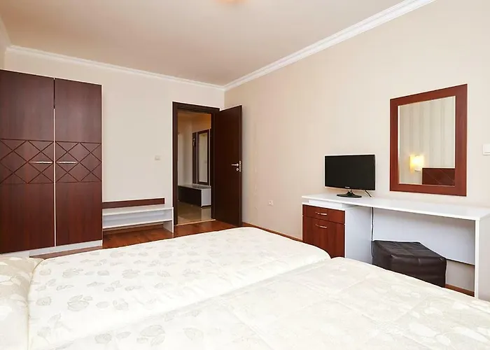 Penelopa Palace & Apartmanhotel 4*