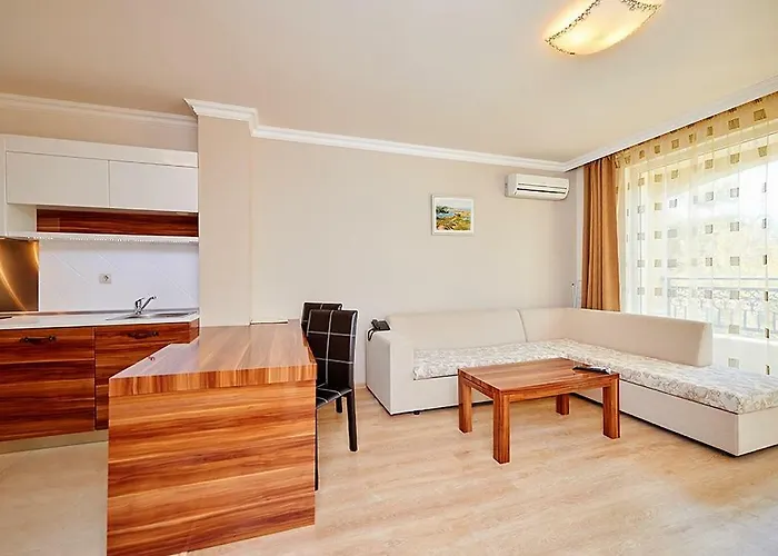 Penelopa Palace & Apartmanhotel Pomorie