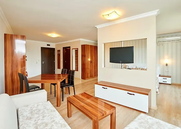 Penelopa Palace Hotel&spa Hotel de apartamente Pomorie