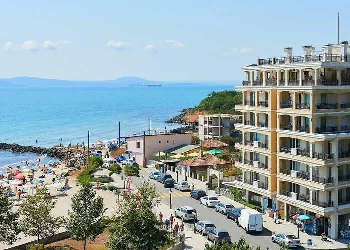 Apartmanhotel Penelopa Palace & 4*