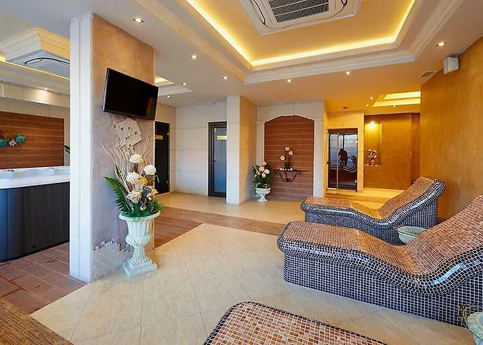 Penelopa Palace & Apartmanhotel Pomorie