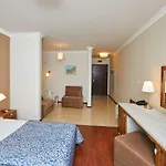 Penelopa Palace & Lägenhetshotell 4*