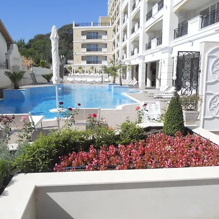 Aparthotel Penelopa Palace &