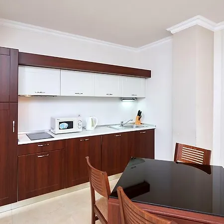 Aparthotel Penelope Palace & Pomorie