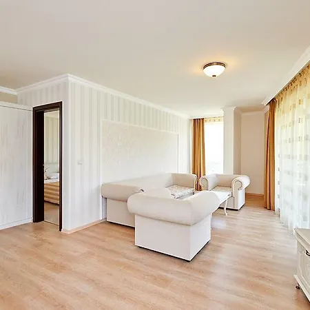 Penelope Palace & Aparthotel 4*