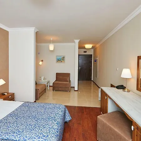 Penelope Palace & شقة فندقية 4*