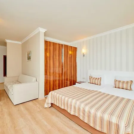 Penelopa Palace & Apart Otel Ahyolu